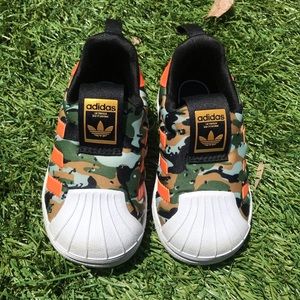 Adidas Toddler Shoes sz 5